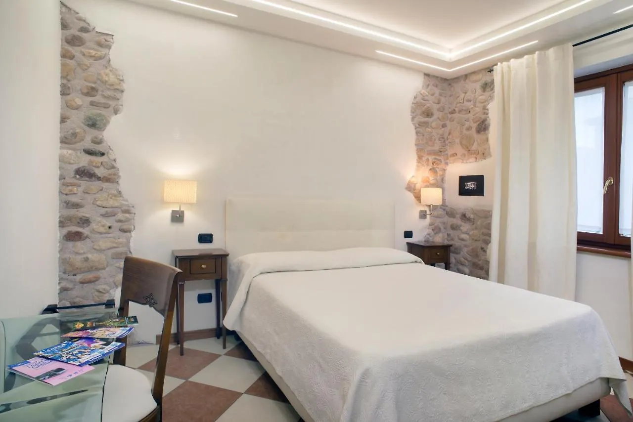 Bed and Breakfast Relais Sweet Days Peschiera del Garda 0*,