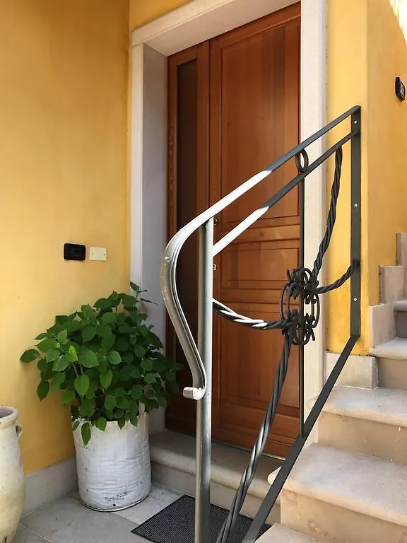 Bed and Breakfast Relais Sweet Days Peschiera del Garda Bed & Breakfast